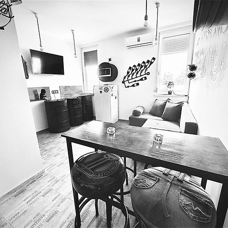 Ferienwohnung St Peter House Miskolc Exterior foto